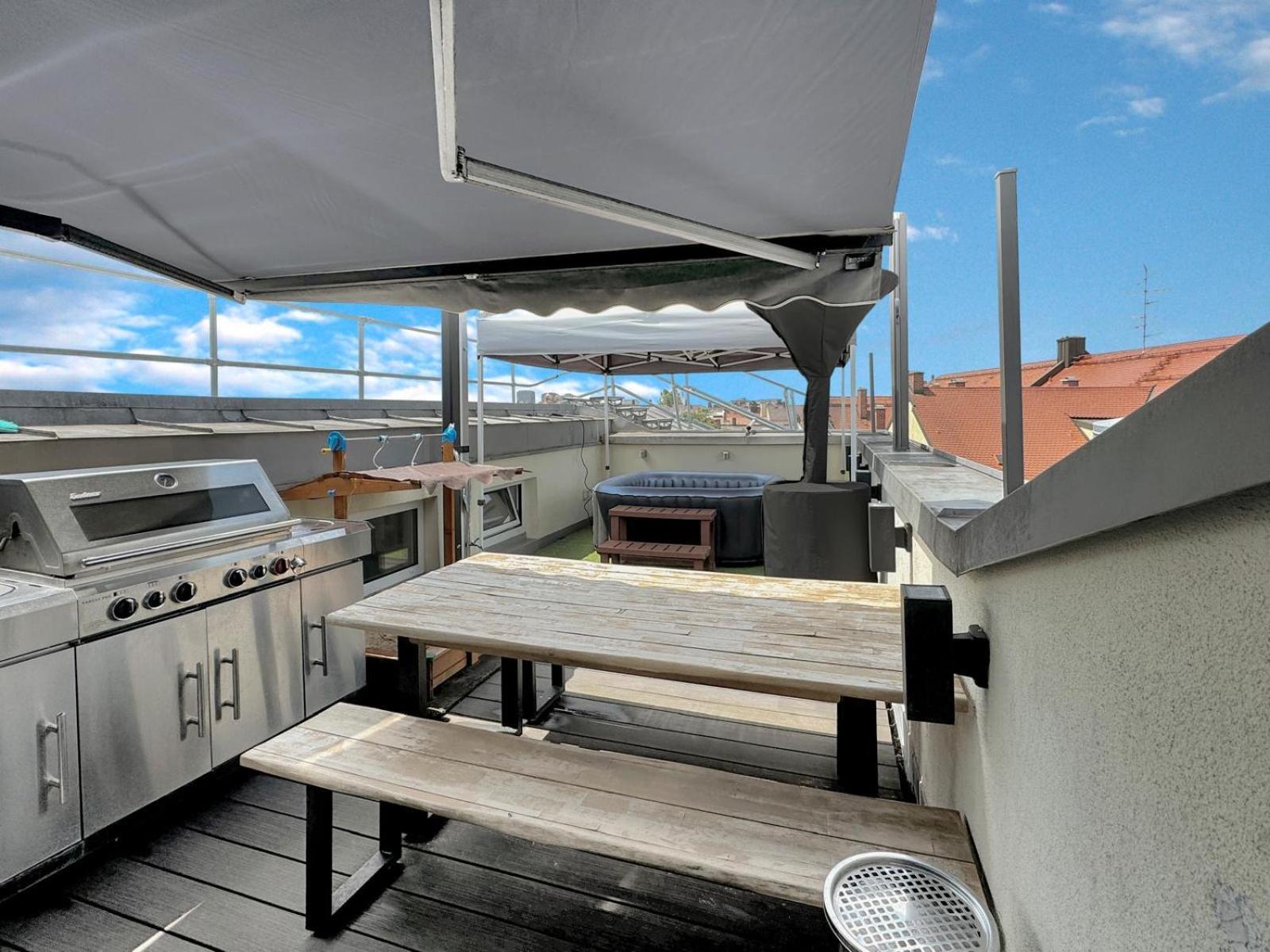 6 Zimmer Maisonette-Penthouse Pool Dachterrasse Luxus Monachium Zewnętrze zdjęcie